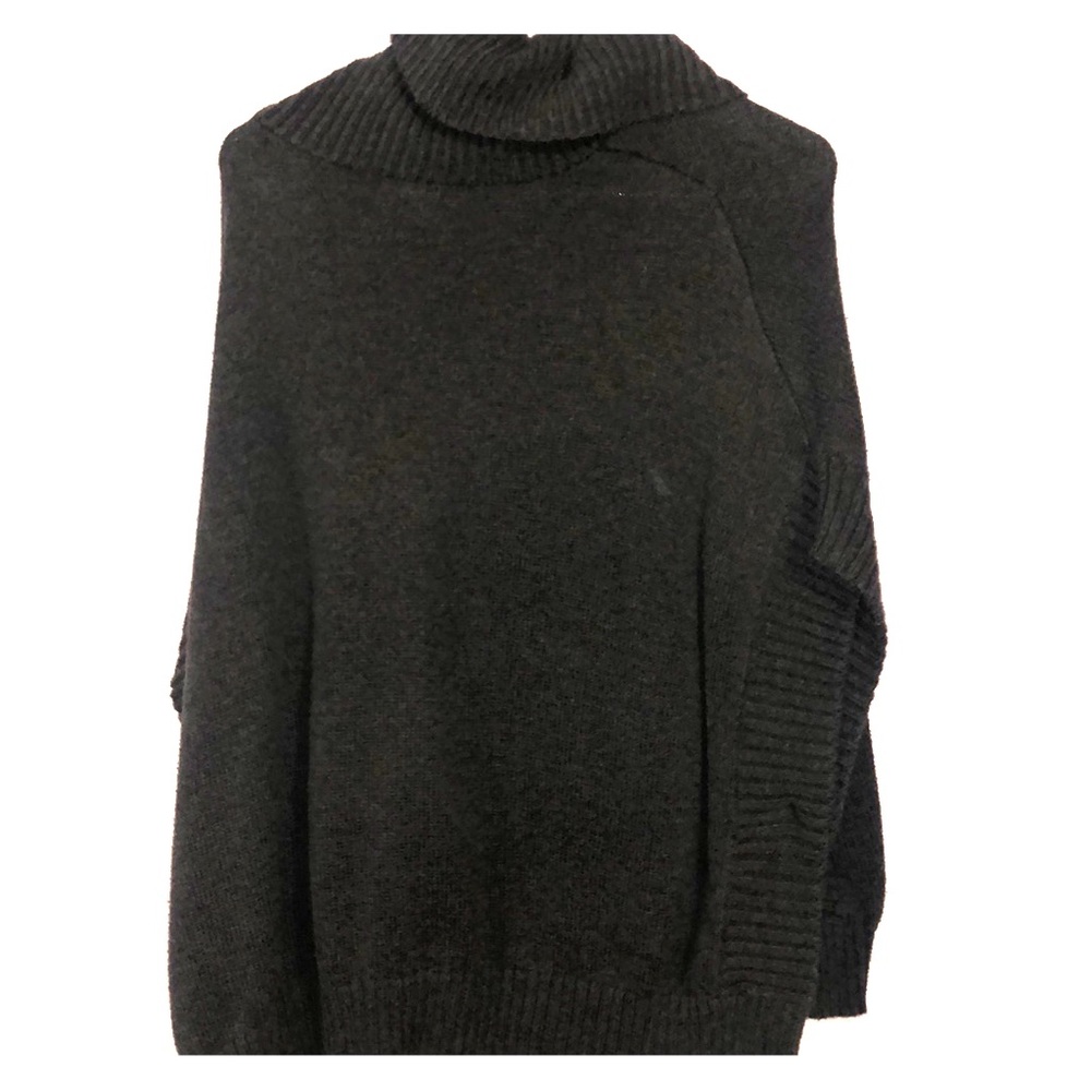 Gray old navy pancho xs